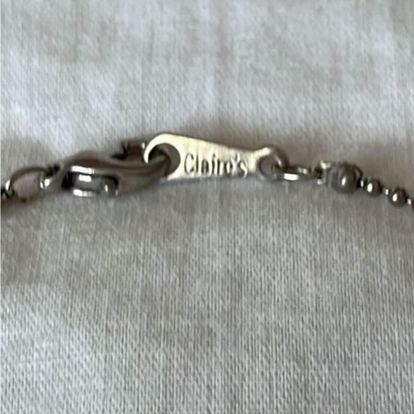 Girl’s Heart Locket Necklace. Friends. - Picture 2 of 5